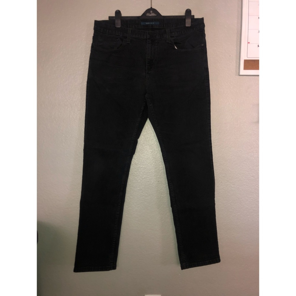 Perry Ellis Straight Fit Jeans